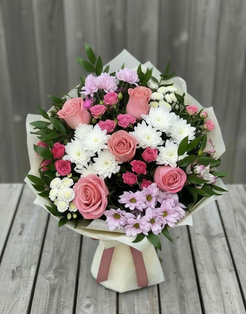 Букет цветов из: Альстромерии, Гвоздики, Розы и Хризантемы в Ковернино