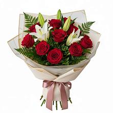 Букет цветов из:  Лилии и Розы в Ковернино