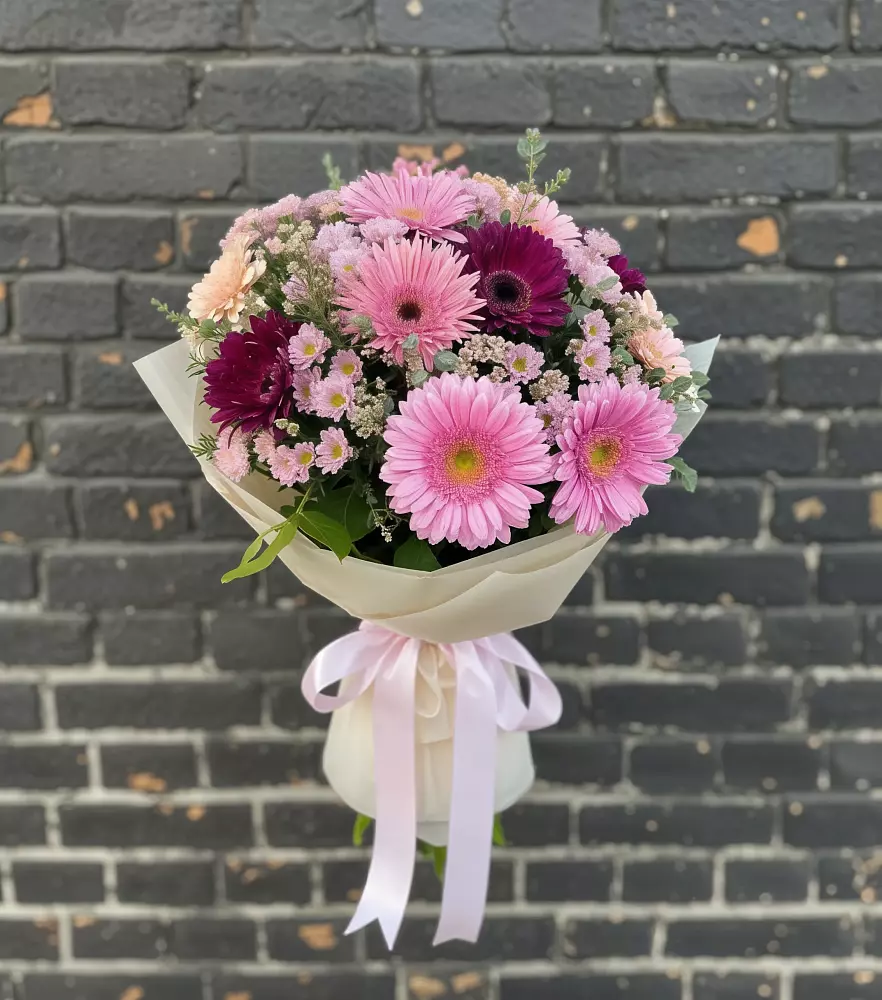 Букет цветов из: Герберы и Хризантемы в Ковернино