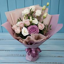 Букет цветов из:  Розы и Лизиантусы в Ковернино