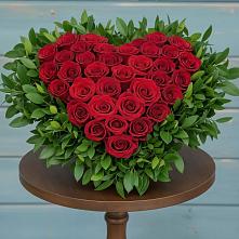 Цветочная композиция из Розы в виде сердца в Ковернино