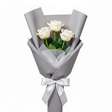 Букет 3 белые розы в Ковернино