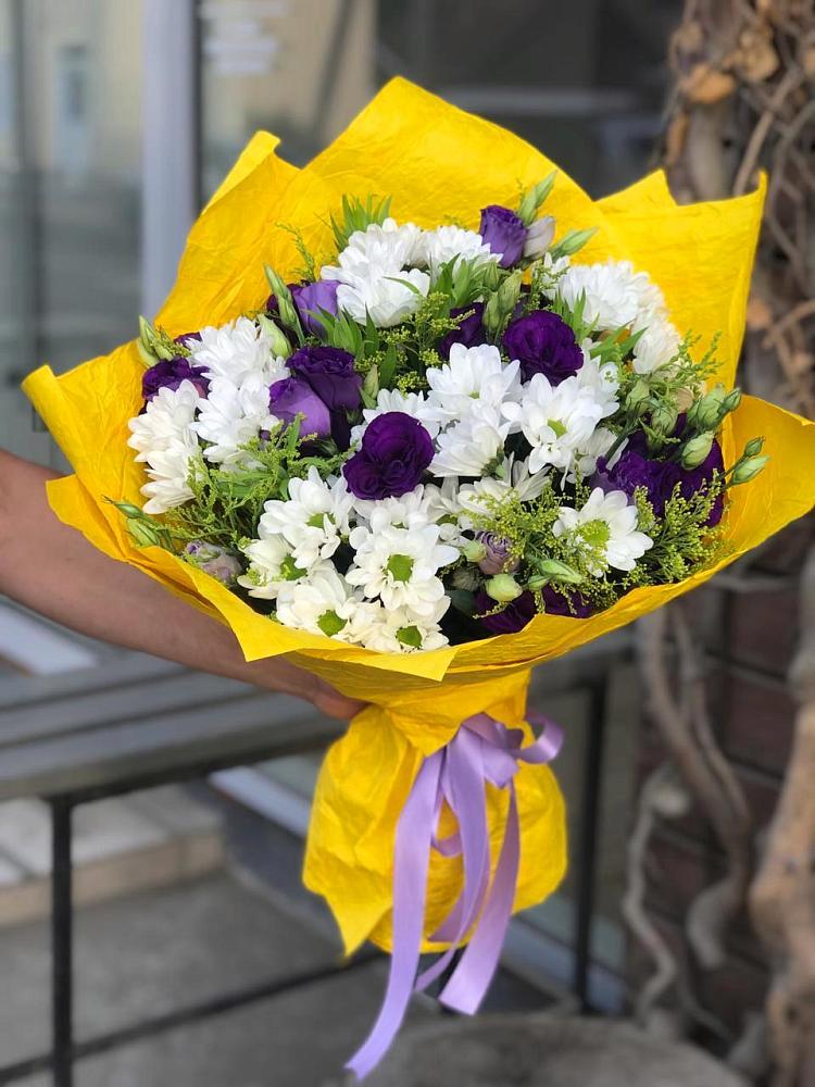 Букет цветов из: Ирисы, Хризантемы и Ромашки в Ковернино