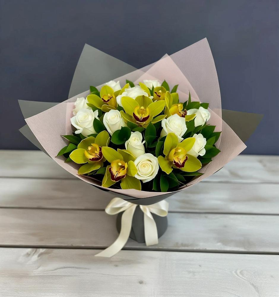 Букет цветов из: Орхидеи и Розы в Ковернино