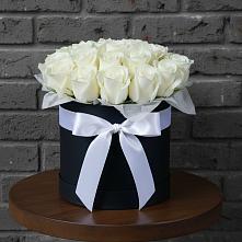 Цветочная композиция из Розы в шляпной коробке в Ковернино